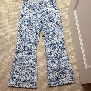 Girls adorable brand new Obermeyer snowpants
